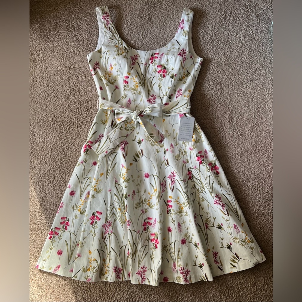 NWT Gal Meets Glam Petal Wildflower Floral Flare Dress Sz 4 Belted Pockets - Picture 4 of 16